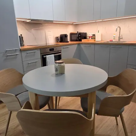 アパート Fairytales River Point *